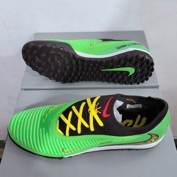 Бутсы Футбольные Nike Phantom 6 Elite Low FG для игры на натуральном поле 1735 фото